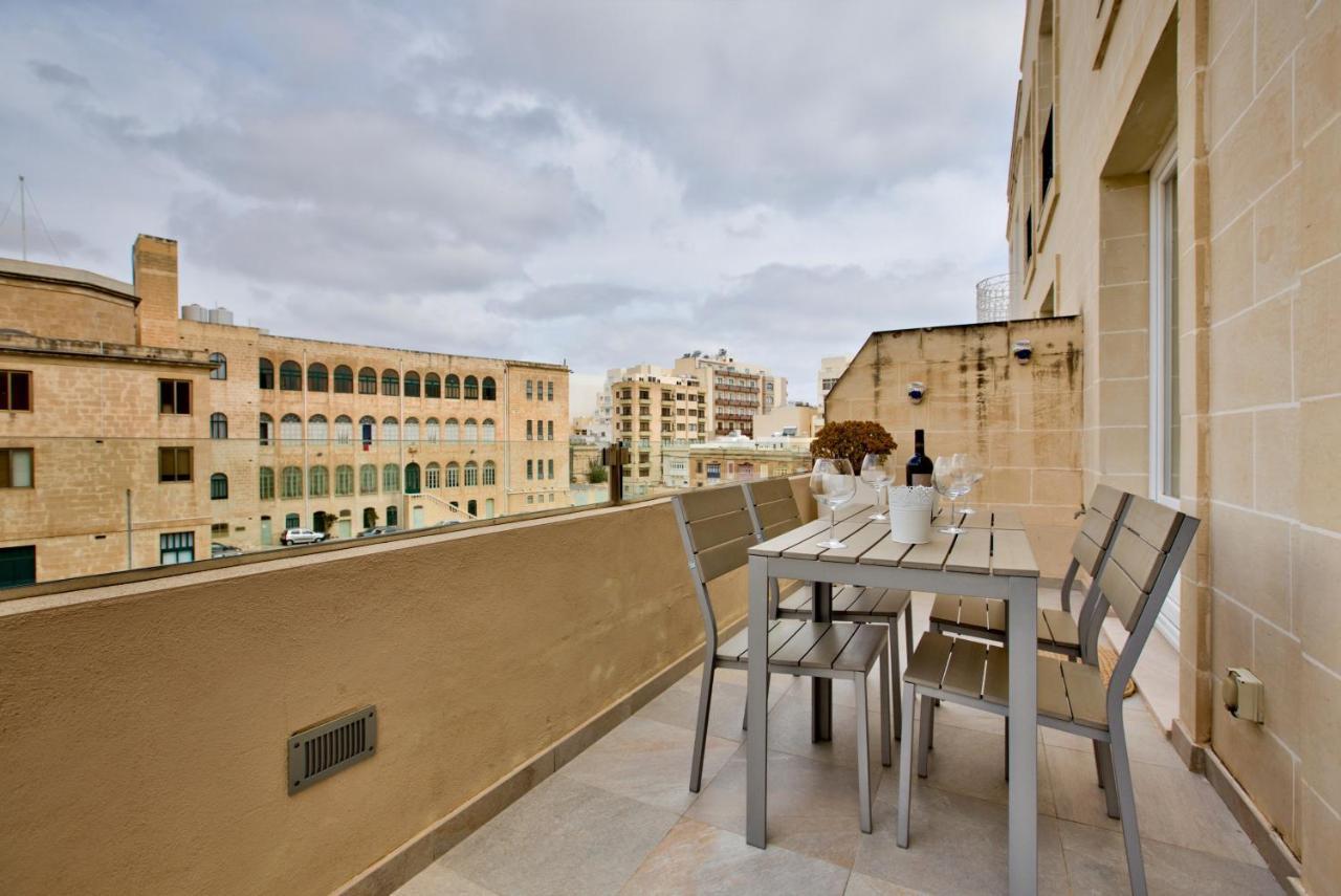 Bright And Central 2 Bedroom Apartment In Σλιέμα Εξωτερικό φωτογραφία